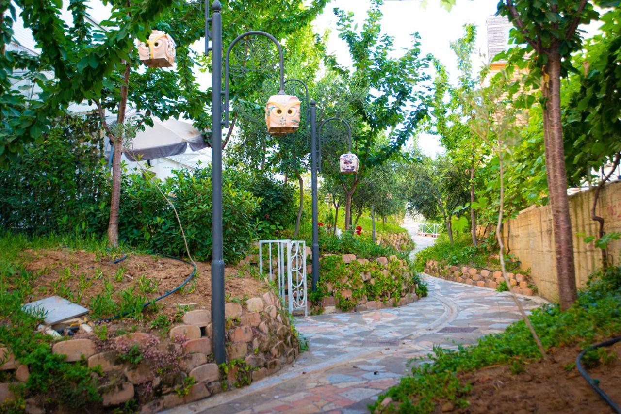 Arka Art Hotel Kashari Exterior foto The path of the cable car