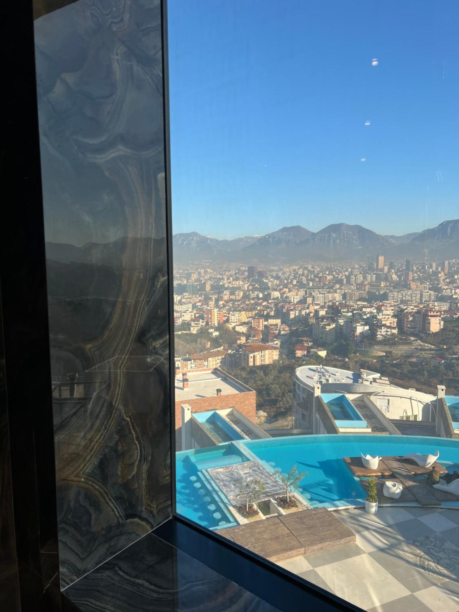 Arka Art Hotel Kashari Exterior foto View of the city from the hotel
