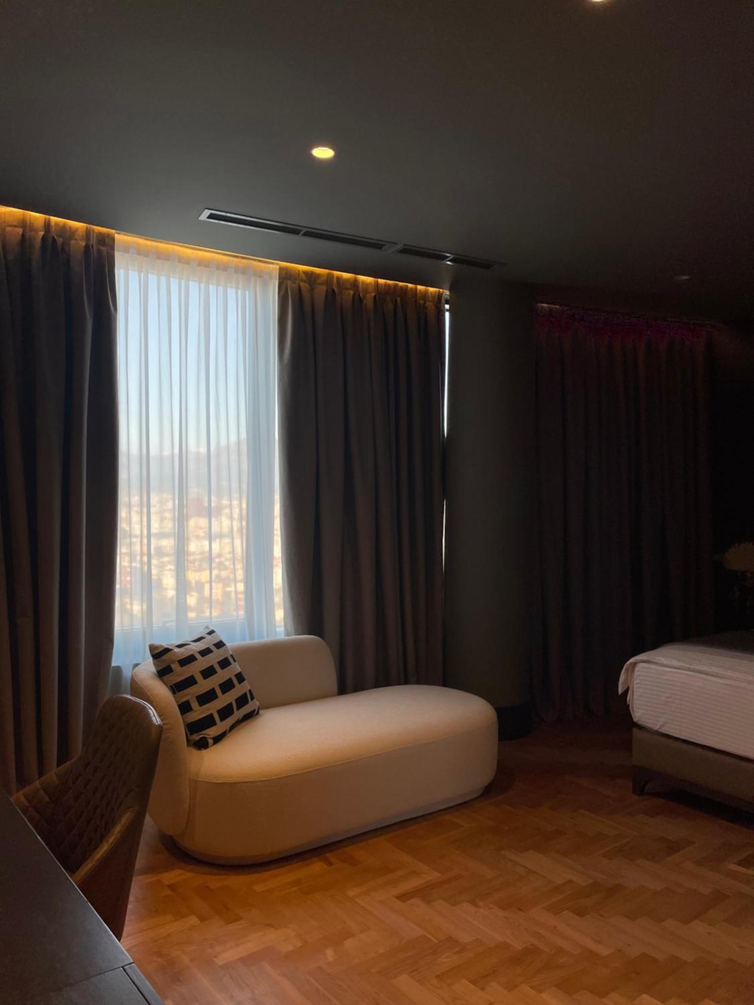 Arka Art Hotel Kashari Exterior foto A room at the hotel